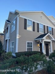 575 OAKLEAF PLANTATION Parkway 504, Orange Park, FL 32065