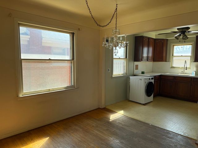 24243 Petersburg Avenue, Eastpointe, MI 48021