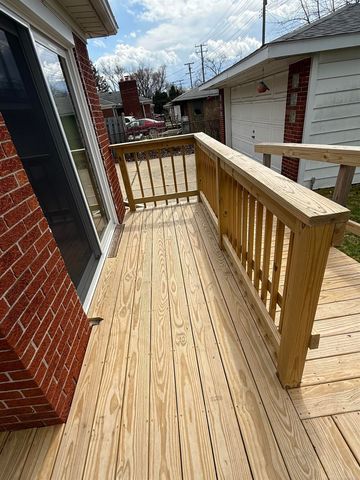 24243 Petersburg Avenue, Eastpointe, MI 48021