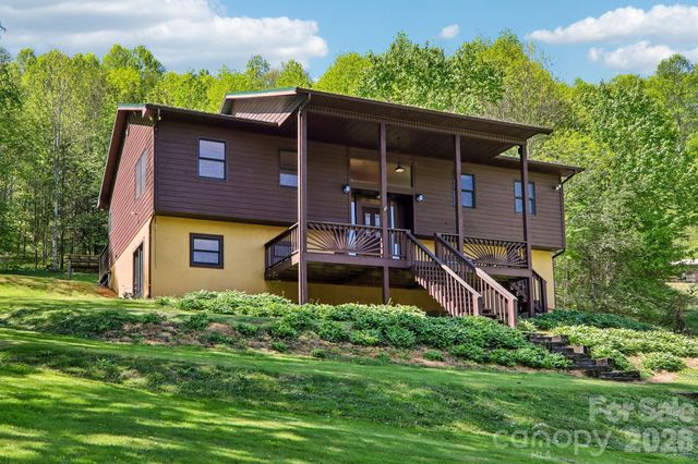 129 Cash Phillips Drive, Mars Hill, NC 28754