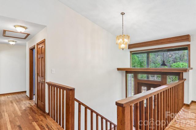 129 Cash Phillips Drive, Mars Hill, NC 28754