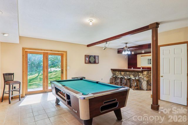 129 Cash Phillips Drive, Mars Hill, NC 28754