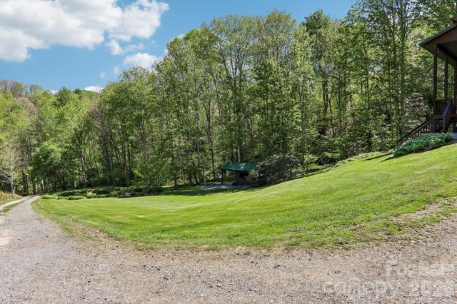 129 Cash Phillips Drive, Mars Hill, NC 28754