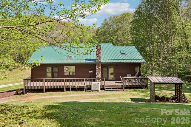 129 Cash Phillips Drive, Mars Hill, NC 28754
