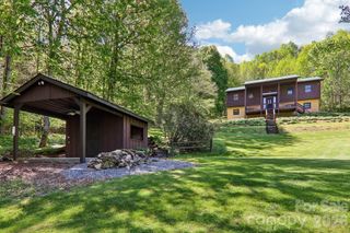 129 Cash Phillips Drive, Mars Hill, NC 28754