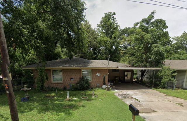 817 Cranford Street, Sulphur Springs, TX 75482