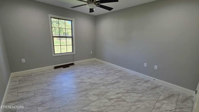 32 Capitol Drive, Crossville, TN 38555