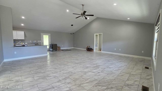 32 Capitol Drive, Crossville, TN 38555