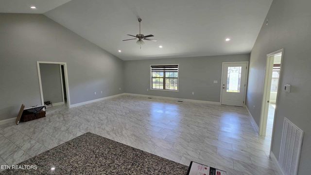 32 Capitol Drive, Crossville, TN 38555