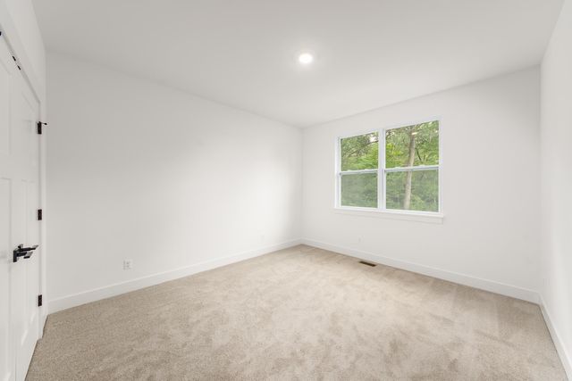 1935 Percy Lane, Highland, MI 48357