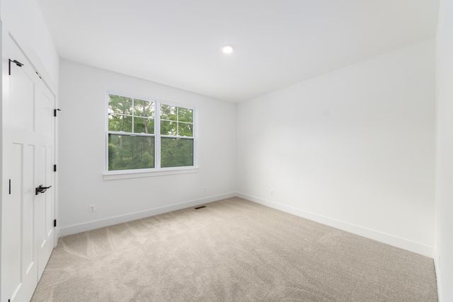 1935 Percy Lane, Highland, MI 48357