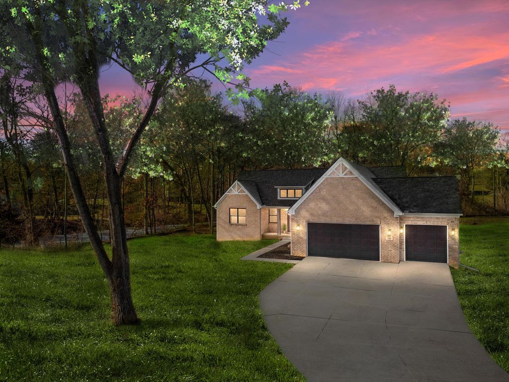 1935 Percy Lane, Highland, MI 48357