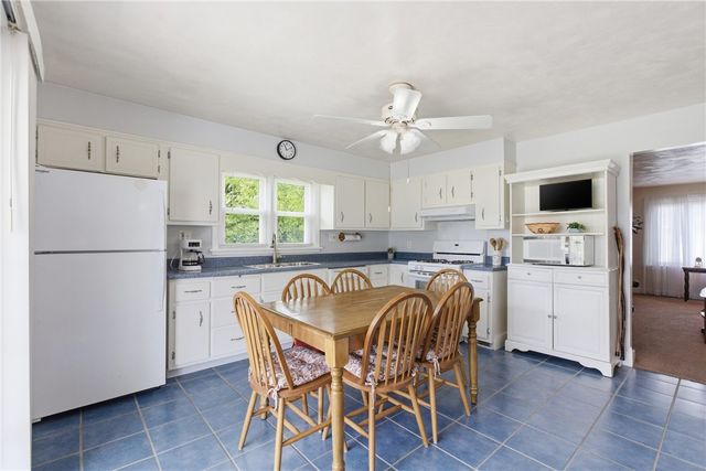 303 Cort St, Jeannette, PA 15644