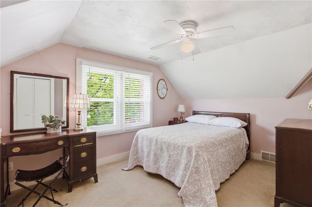 303 Cort St, Jeannette, PA 15644