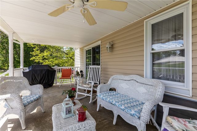 303 Cort St, Jeannette, PA 15644