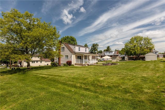 303 Cort St, Jeannette, PA 15644