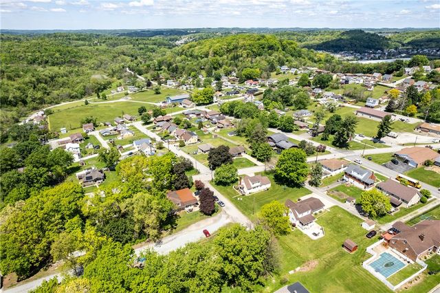 303 Cort St, Jeannette, PA 15644