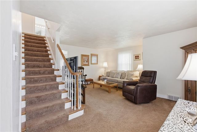 303 Cort St, Jeannette, PA 15644