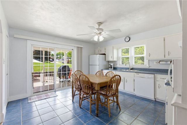 303 Cort St, Jeannette, PA 15644