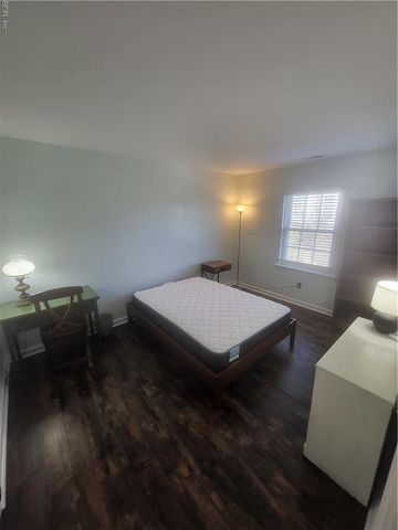 401 Arctic Ave Apt 200, Virginia Beach, VA 23451