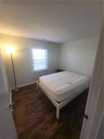 401 Arctic Ave Apt 200, Virginia Beach, VA 23451