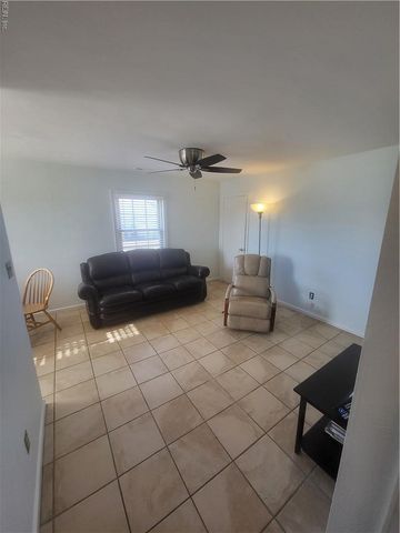 401 Arctic Ave Apt 200, Virginia Beach, VA 23451