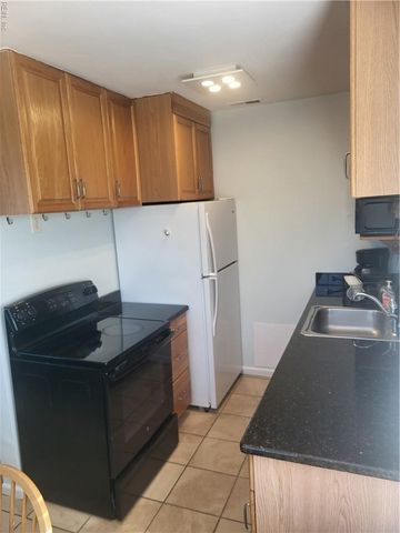 401 Arctic Ave Apt 200, Virginia Beach, VA 23451