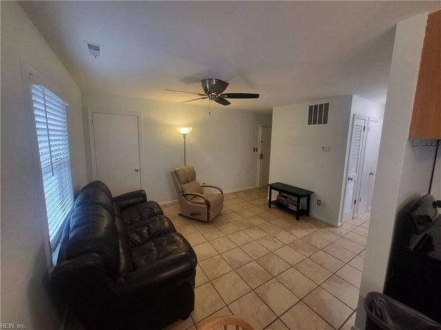 401 Arctic Ave Apt 200, Virginia Beach, VA 23451