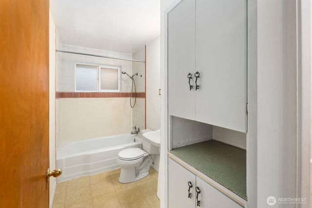 2108 E 24th Street, Bremerton, WA 98310