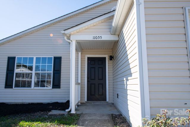 11055 Thousand Oaks Drive, Huntersville, NC 28078