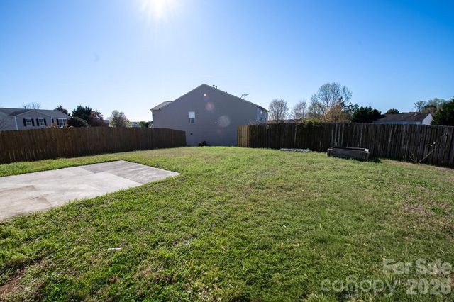 11055 Thousand Oaks Drive, Huntersville, NC 28078