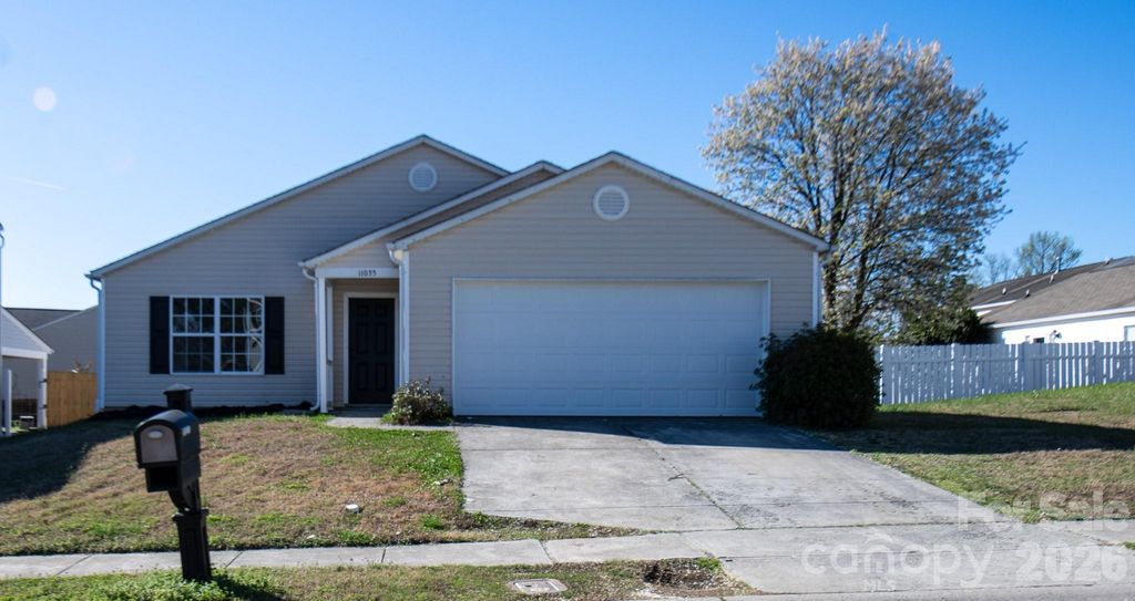 11055 Thousand Oaks Drive, Huntersville, NC 28078