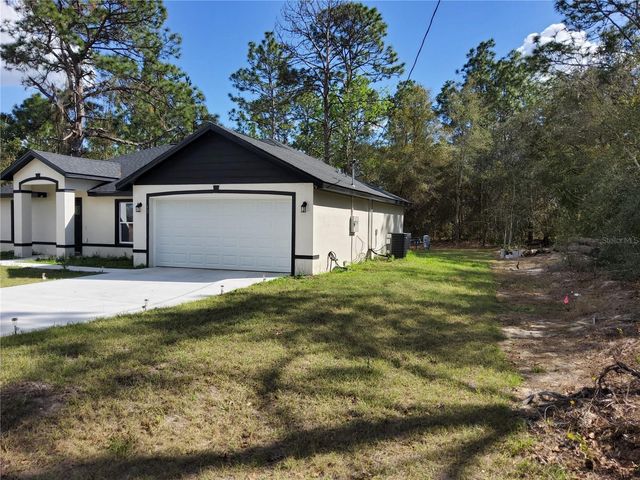 12 GUAVA TERRACE RADIAL, Ocklawaha, FL 32179