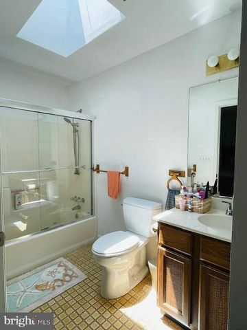 200 PINE VALLEY RD, Locust Grove, VA 22508