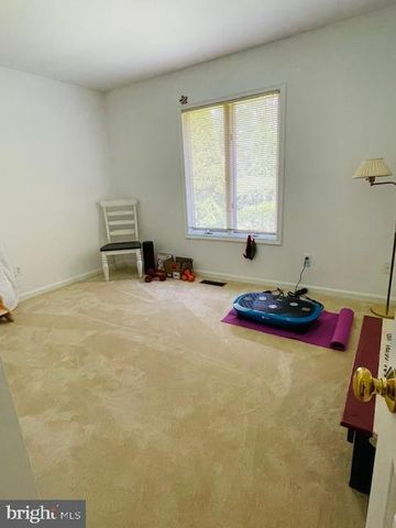 200 PINE VALLEY RD, Locust Grove, VA 22508