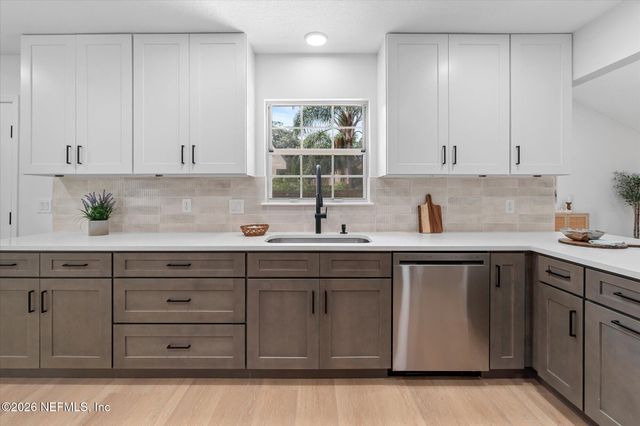 10962 HEATHFIELD Road, Jacksonville, FL 32225