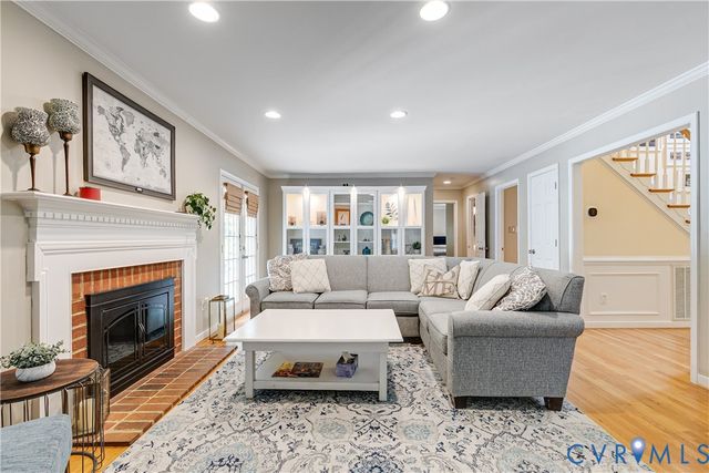 11089 Summer Breeze Dr, Glen Allen, VA 23059