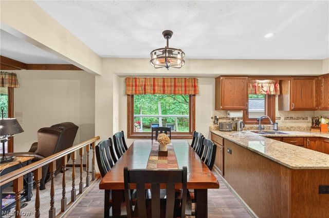 10178 Huntington Park Drive, Strongsville, OH 44136