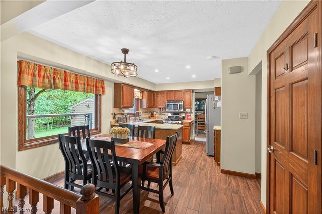 10178 Huntington Park Drive, Strongsville, OH 44136