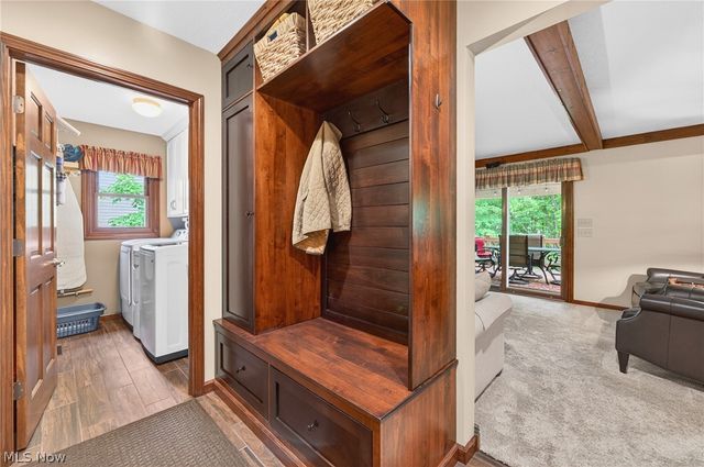10178 Huntington Park Drive, Strongsville, OH 44136