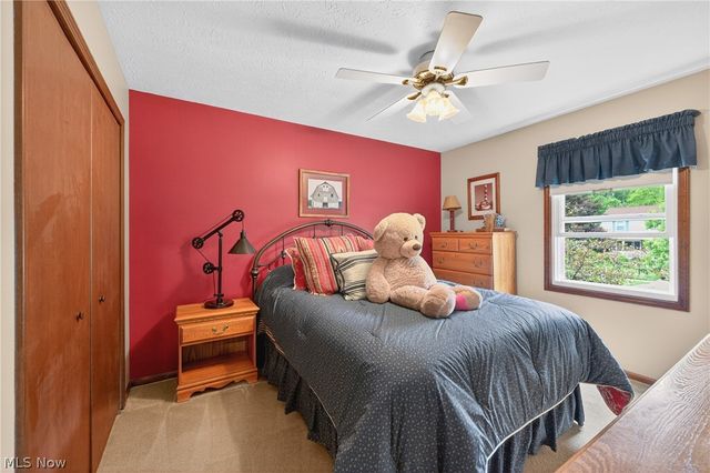 10178 Huntington Park Drive, Strongsville, OH 44136