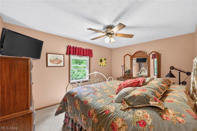 10178 Huntington Park Drive, Strongsville, OH 44136