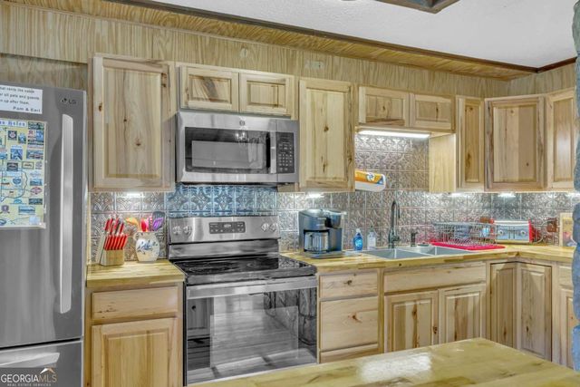 243 Ridge Road, Helen, GA 30545