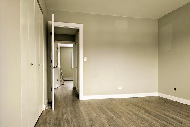 10457 Dearlove Road 1A, Glenview, IL 60025