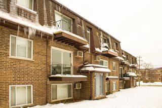 10457 Dearlove Road 1A, Glenview, IL 60025