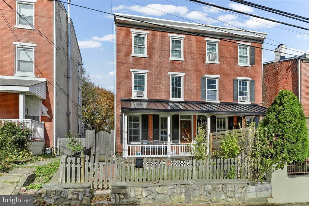 131 E UNION ST, West Chester, PA 19382