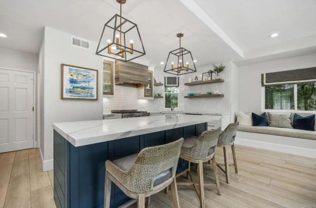 2273 Wales Dr, Cardiff By The Sea, CA 92007