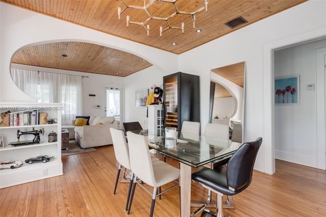 665 NE 120th St, Biscayne Park, FL 33161