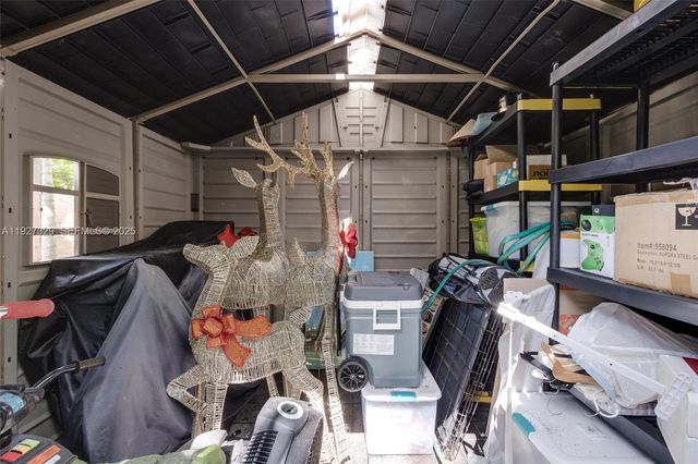 665 NE 120th St, Biscayne Park, FL 33161