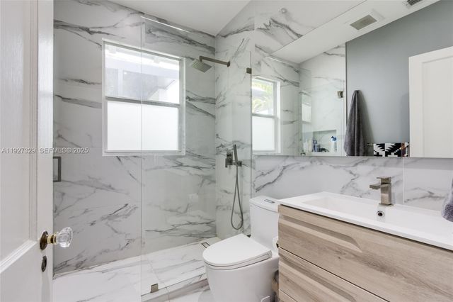 665 NE 120th St, Biscayne Park, FL 33161